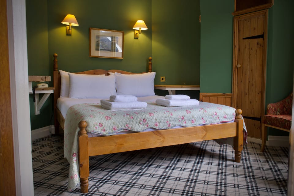Standard Double Room | Desk, laptop workspace, iron/ironing board, free cribs/infant beds