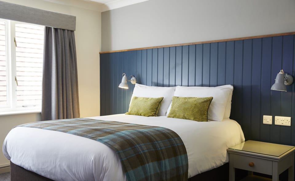 Double Room | Pillowtop beds, desk, iron/ironing board, free WiFi