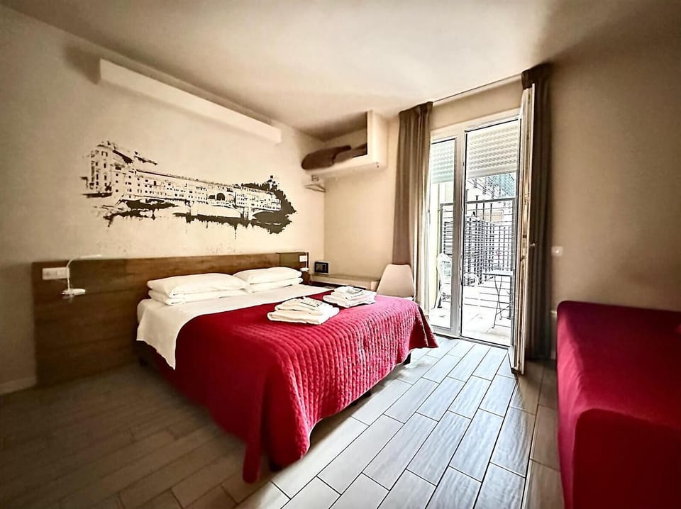 Superior Double Room | Premium bedding, pillowtop beds, in-room safe, desk