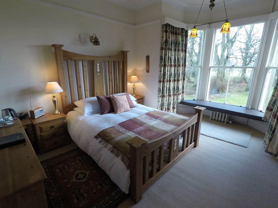 Traditional House, 3 Bedrooms | Premium bedding, memory foam beds, iron/ironing board, free WiFi