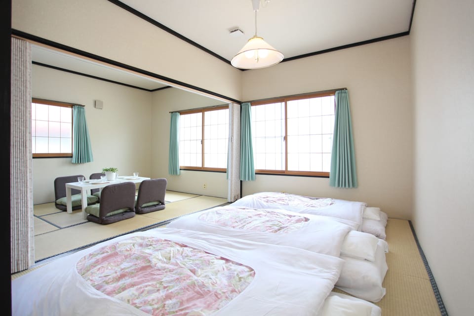 Free WiFi, bed sheets, wheelchair access