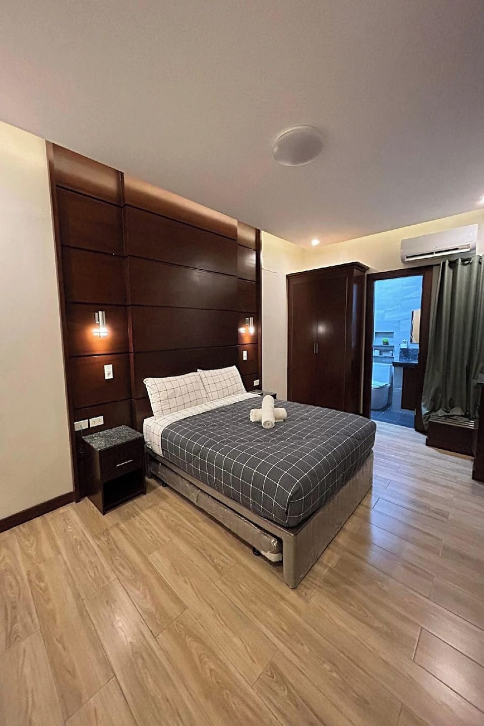 Superior Room | 1 bedroom, minibar, desk, free WiFi