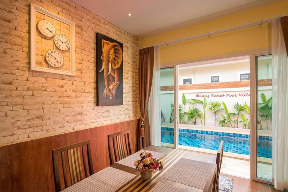 3 Bedroom Pool Villa | In-room dining