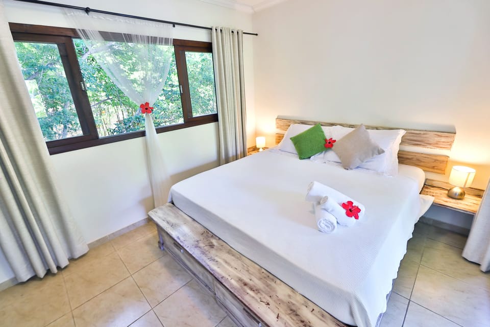 Deluxe Apartment  | 1 bedroom, in-room safe, blackout drapes, free WiFi