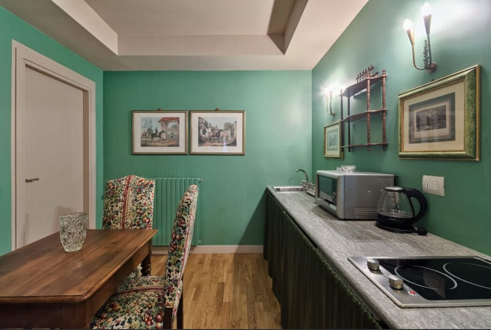 Private kitchenette