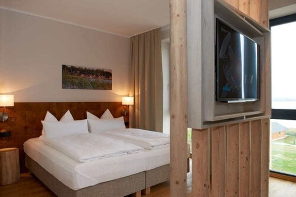 Double Room | Desk, cribs/infant beds, free WiFi, bed sheets