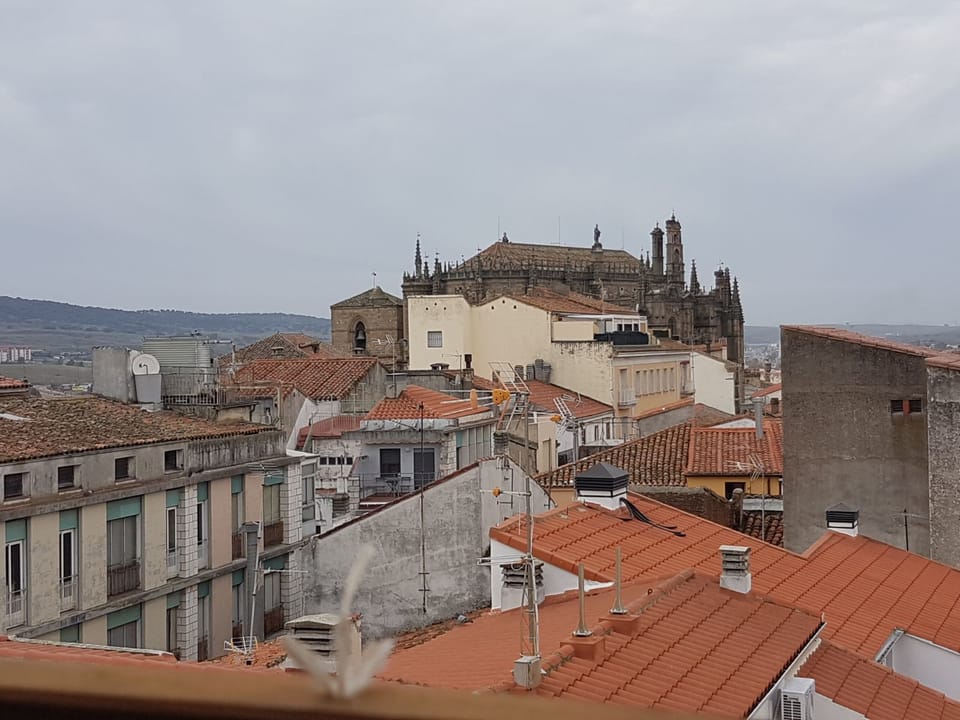 Hostal Goyesco Plaza Hostel in Plasencia