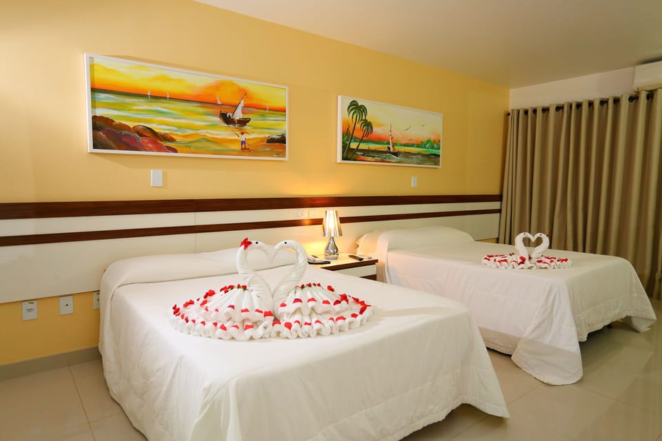 Superior Room | Minibar, in-room safe, desk, blackout drapes