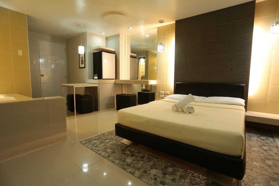 Superior Room | Minibar, free WiFi, bed sheets