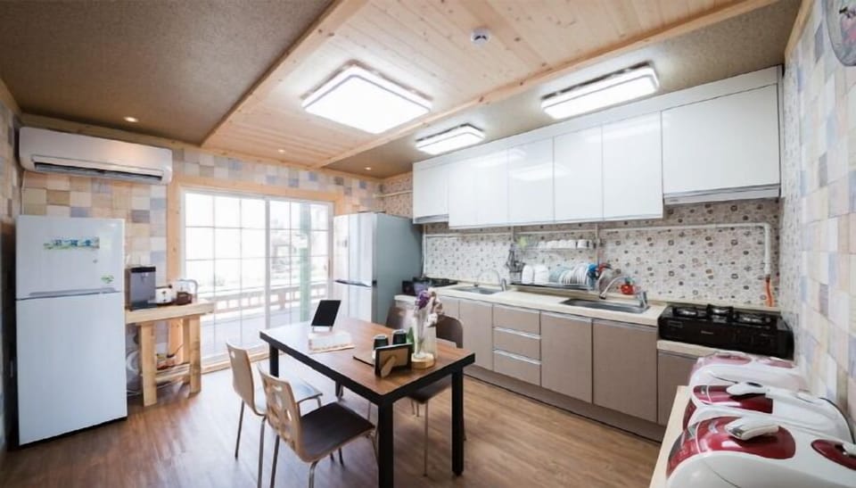Grand Room (After 10PM checkin, please contact us) | Private kitchenette | Fridge, microwave, electric kettle