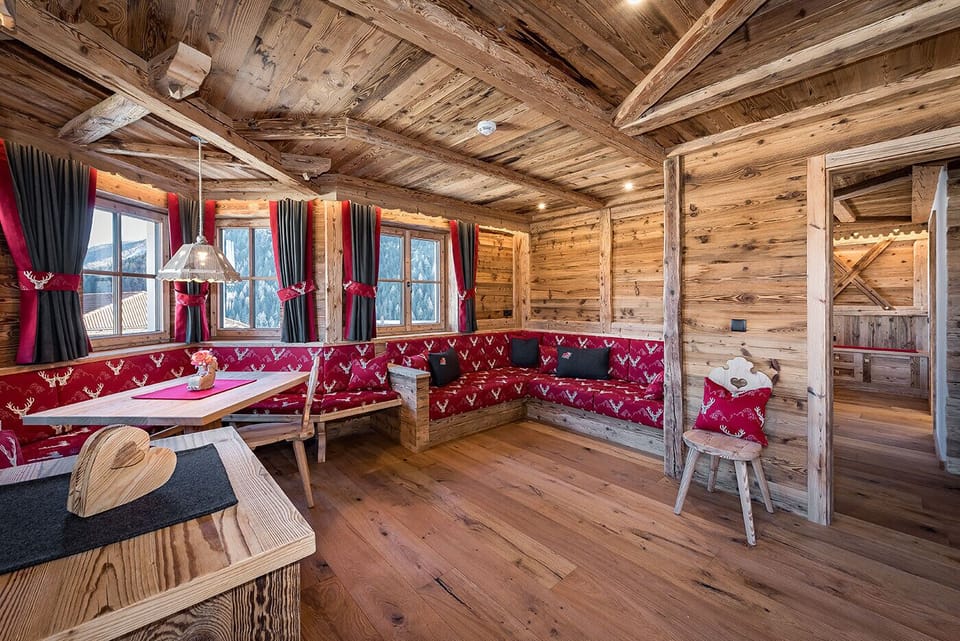 Exclusive Chalet, Sauna, Mountain View | Living area | 40-inch TV with satellite channels
