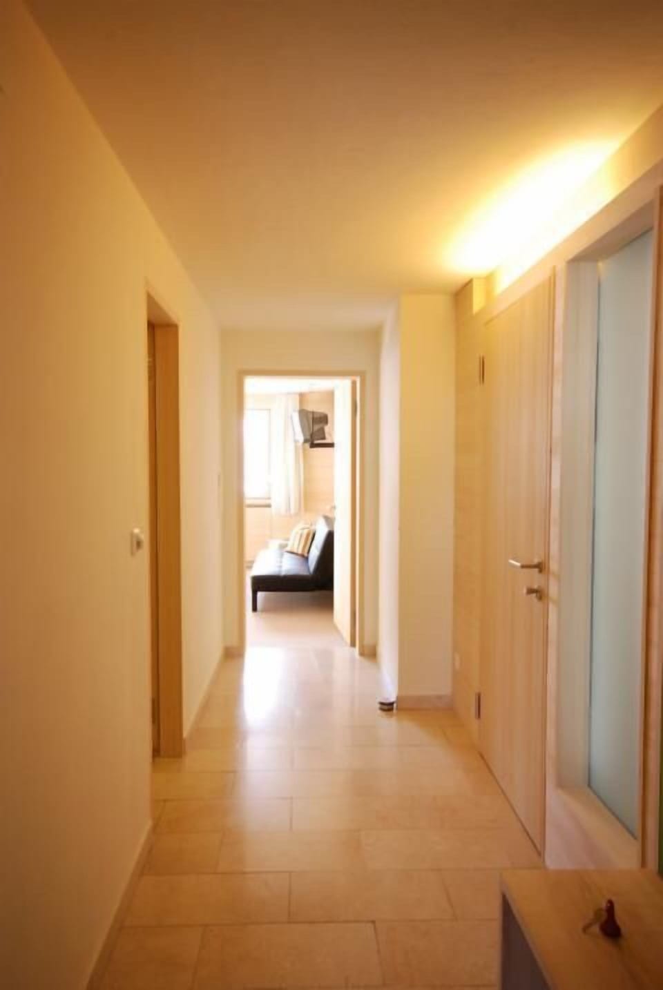 Apartment, 2 Bedrooms (Apartment Kenzele - 80€ Cleaning Fee) | Down comforters, desk, cribs (free), WiFi (free)