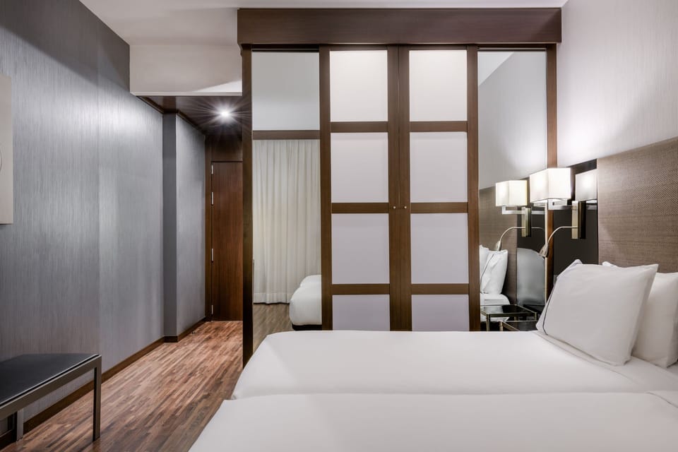 Standard Room, 2 Twin Beds | Minibar, in-room safe, desk, soundproofing