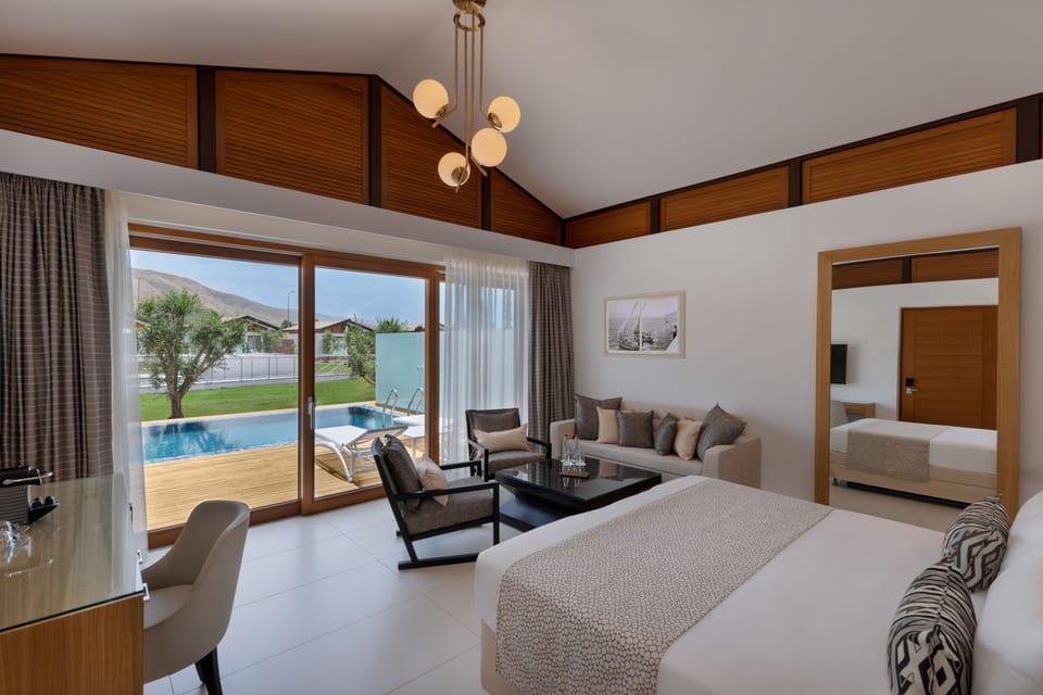 Suite Golan Private Pool  | 1 bedroom, Egyptian cotton sheets, premium bedding, minibar