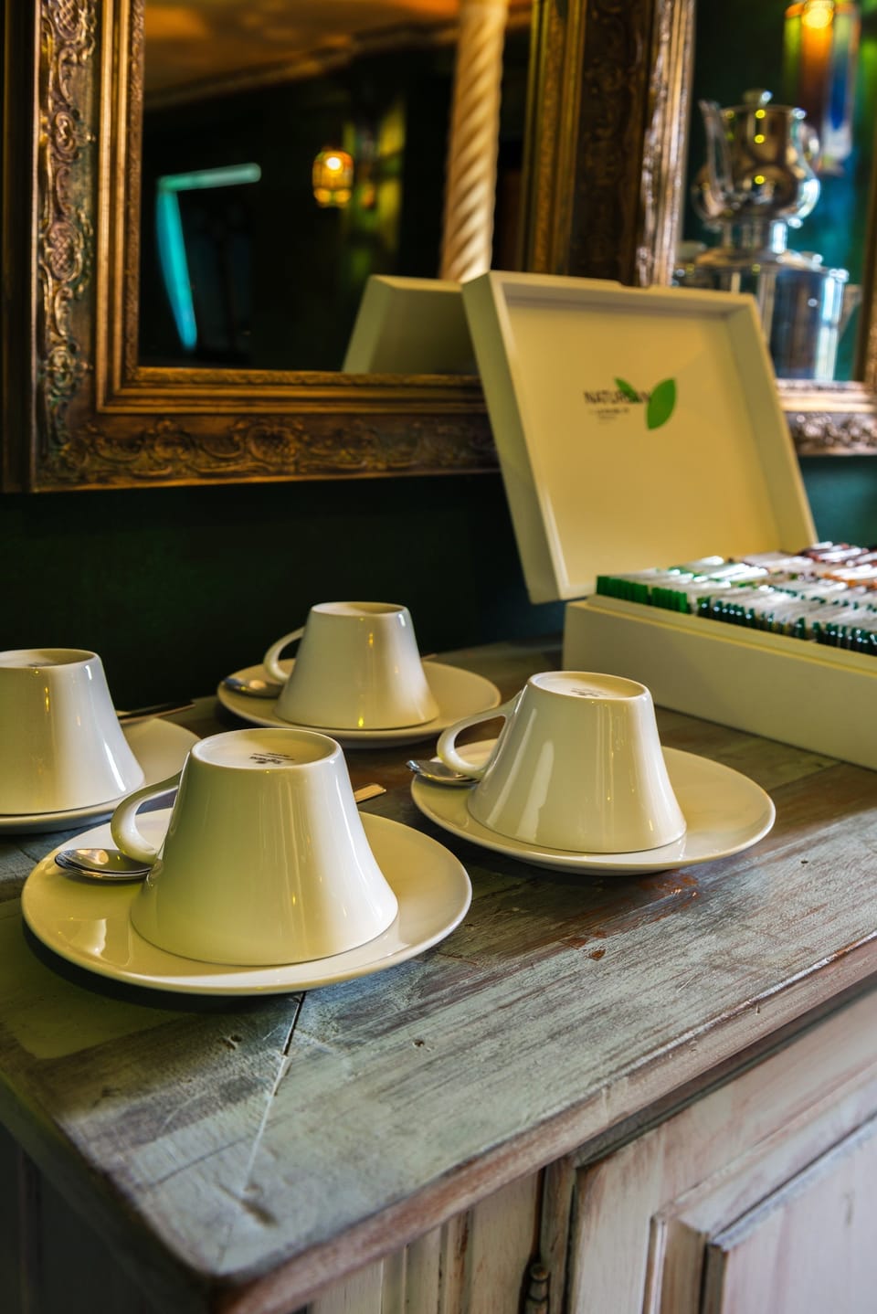 Couples treatment rooms, Turkish bath, body treatments, aromatherapy
