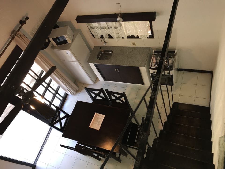 Cabin (6 people) | Living area | Flat-screen TV