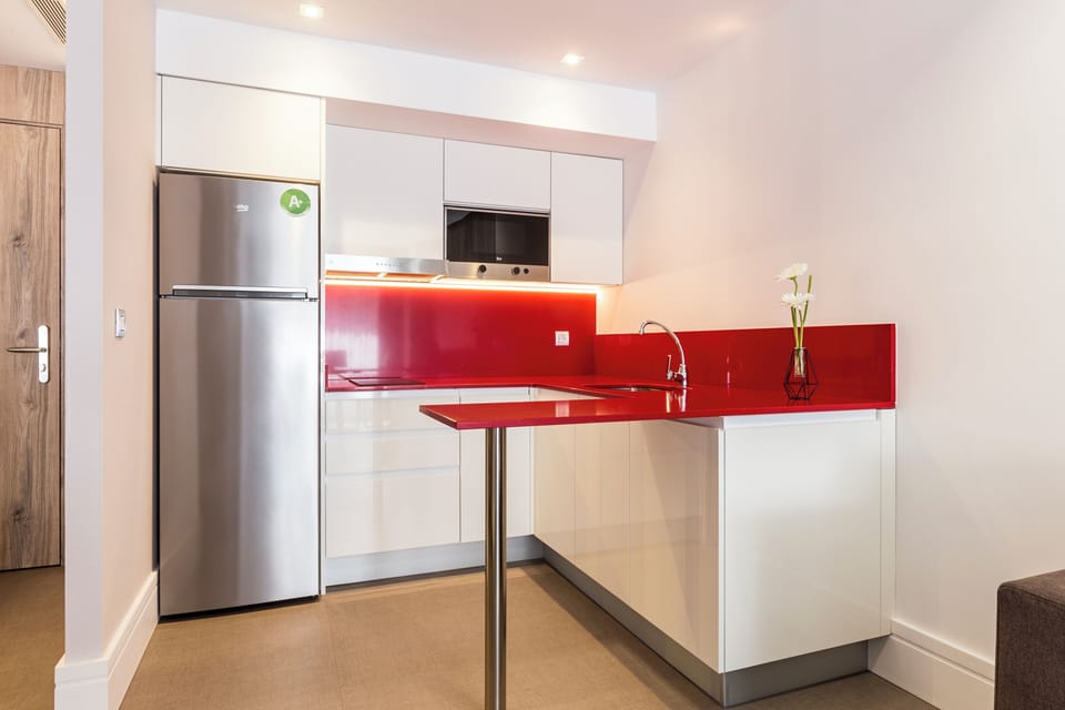 Family Room, 1 Bedroom | Private kitchen