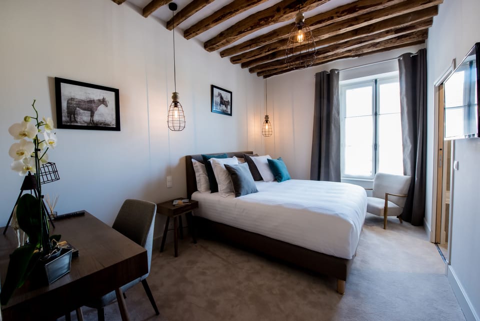 In-room safe, free cribs/infant beds, free WiFi, bed sheets