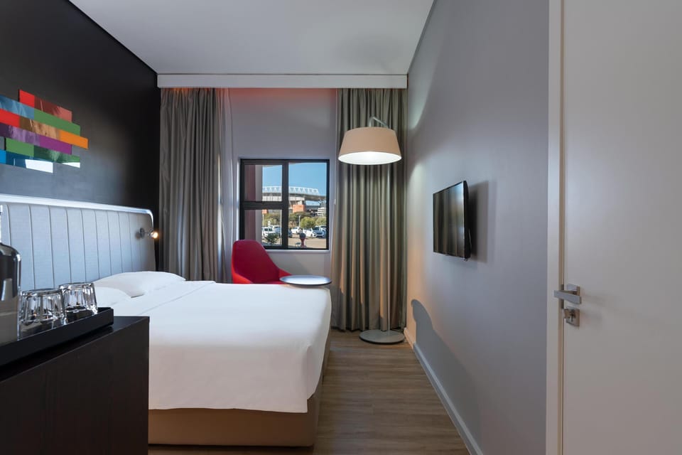 Standard Room | In-room safe, desk, laptop workspace, WiFi (free)