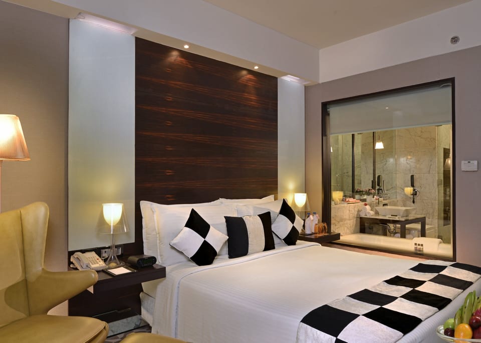 Klub Room | Premium bedding, minibar, in-room safe, desk