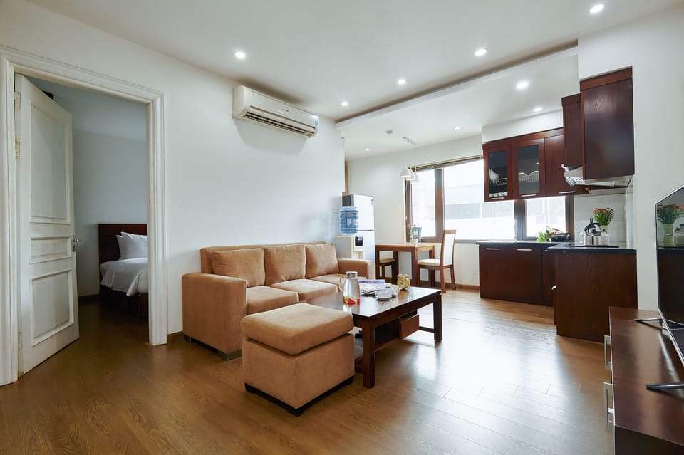 Deluxe Apartment | Living room | 49-inch LCD TV with cable channels, TV
