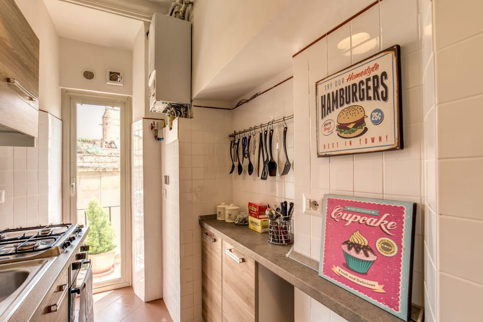 Superior Penthouse, 2 Bedrooms, City View | Private kitchen | Fridge, oven, stovetop, dishwasher