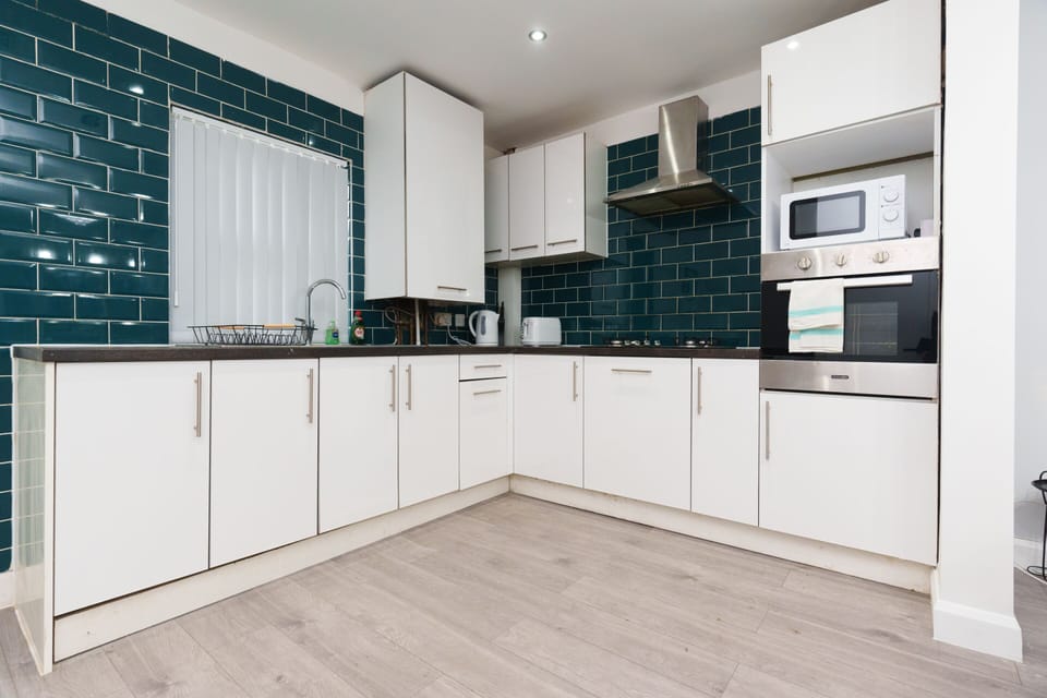 Apartment, Private Bathroom (2 Bedroom Occupancy 7) | Shared kitchen