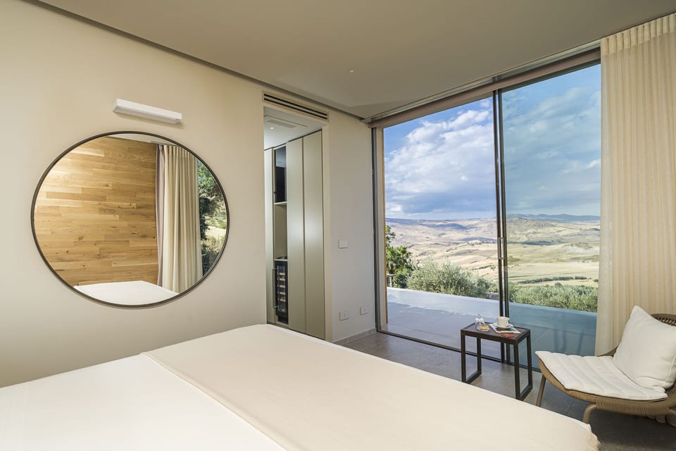 Deluxe Bungalow | 1 bedroom, minibar, in-room safe, desk