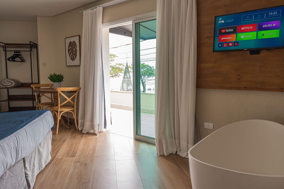 Royal Suite | Minibar, in-room safe, blackout drapes, free WiFi