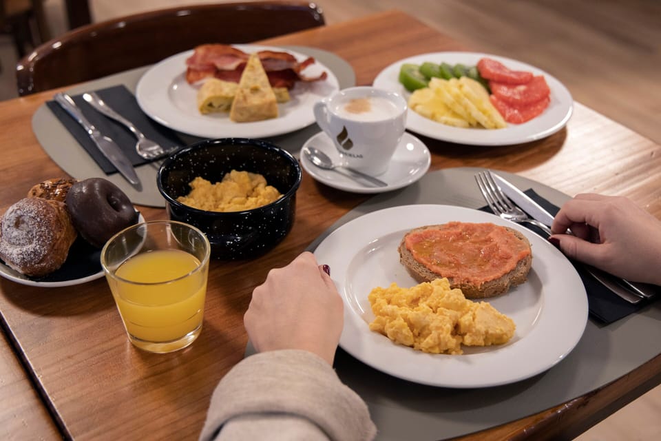 Daily buffet breakfast for a fee