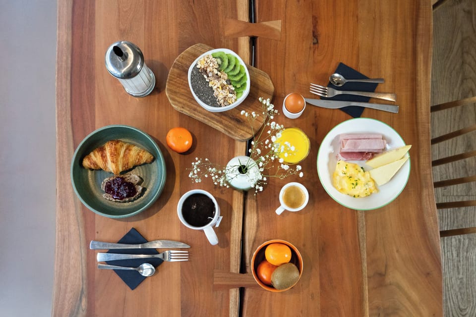 Breakfast meal