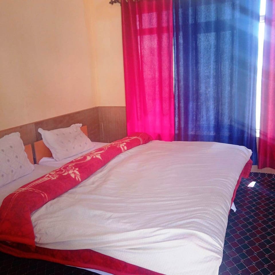 Standard Double Room | Rollaway beds (free), bed sheets