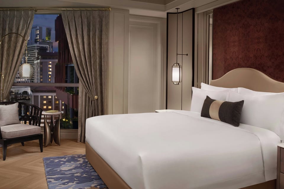 1 bedroom, premium bedding, minibar, in-room safe