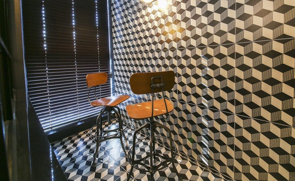 Customized Suite | Desk, blackout drapes, free WiFi, bed sheets