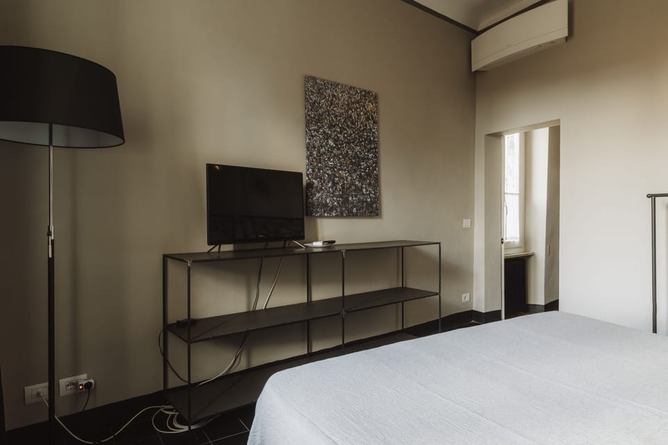 Family Suite, 1 Queen Bed with Sofa bed | Individually decorated, individually furnished, desk, blackout drapes