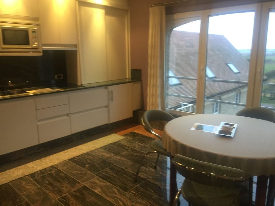 Apartment, 1 Bedroom, Tower | Premium bedding, blackout drapes, free WiFi, bed sheets
