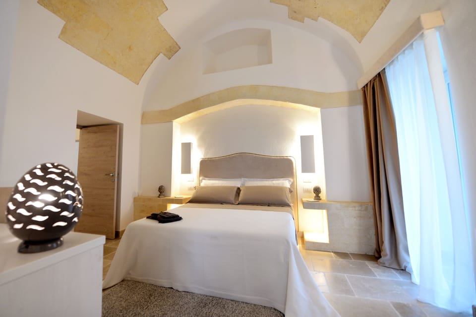 Superior Double Room | Desk, soundproofing, WiFi (free)