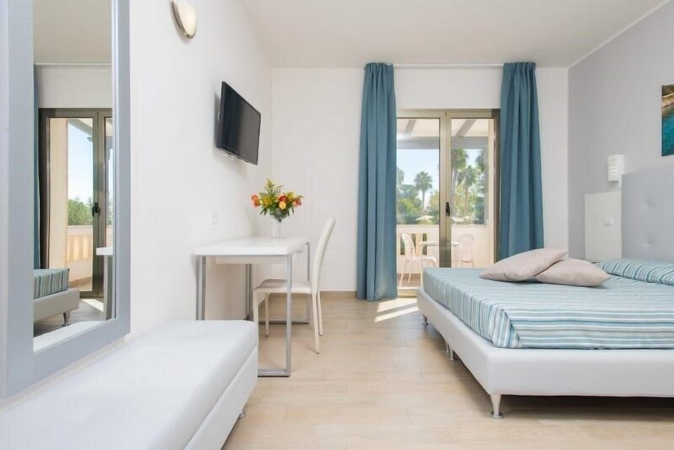 In-room safe, desk, cribs/infant beds, free WiFi