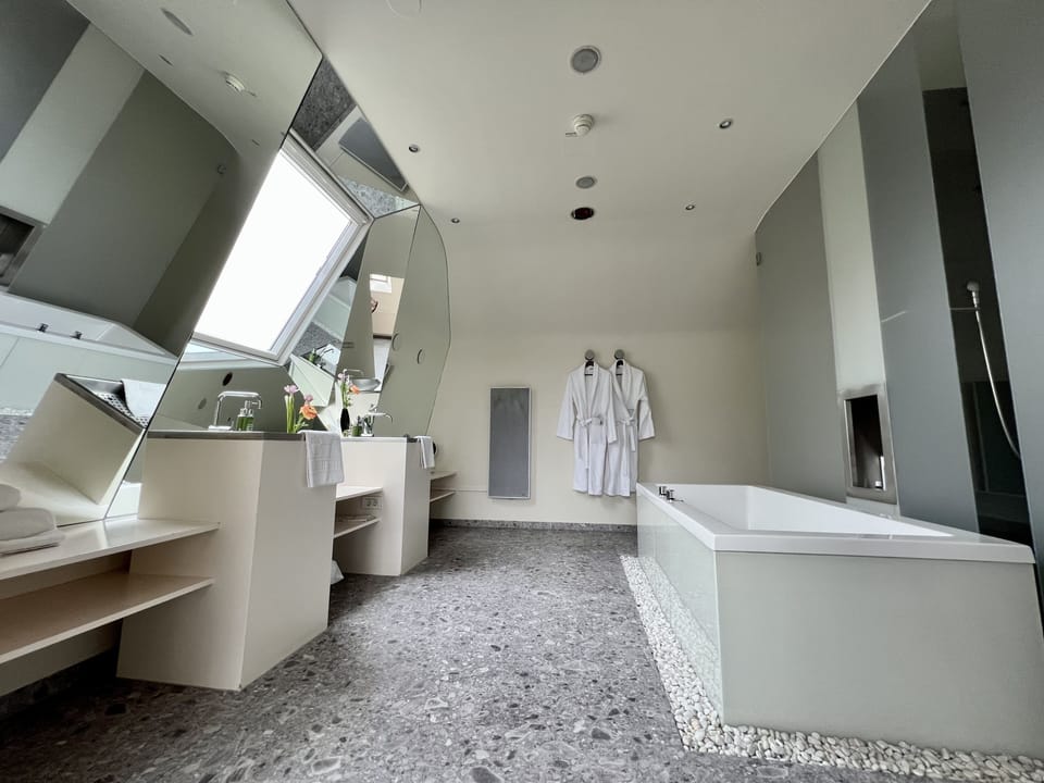 Exclusive Loft, City View | Bathroom | Free toiletries, hair dryer, slippers, towels