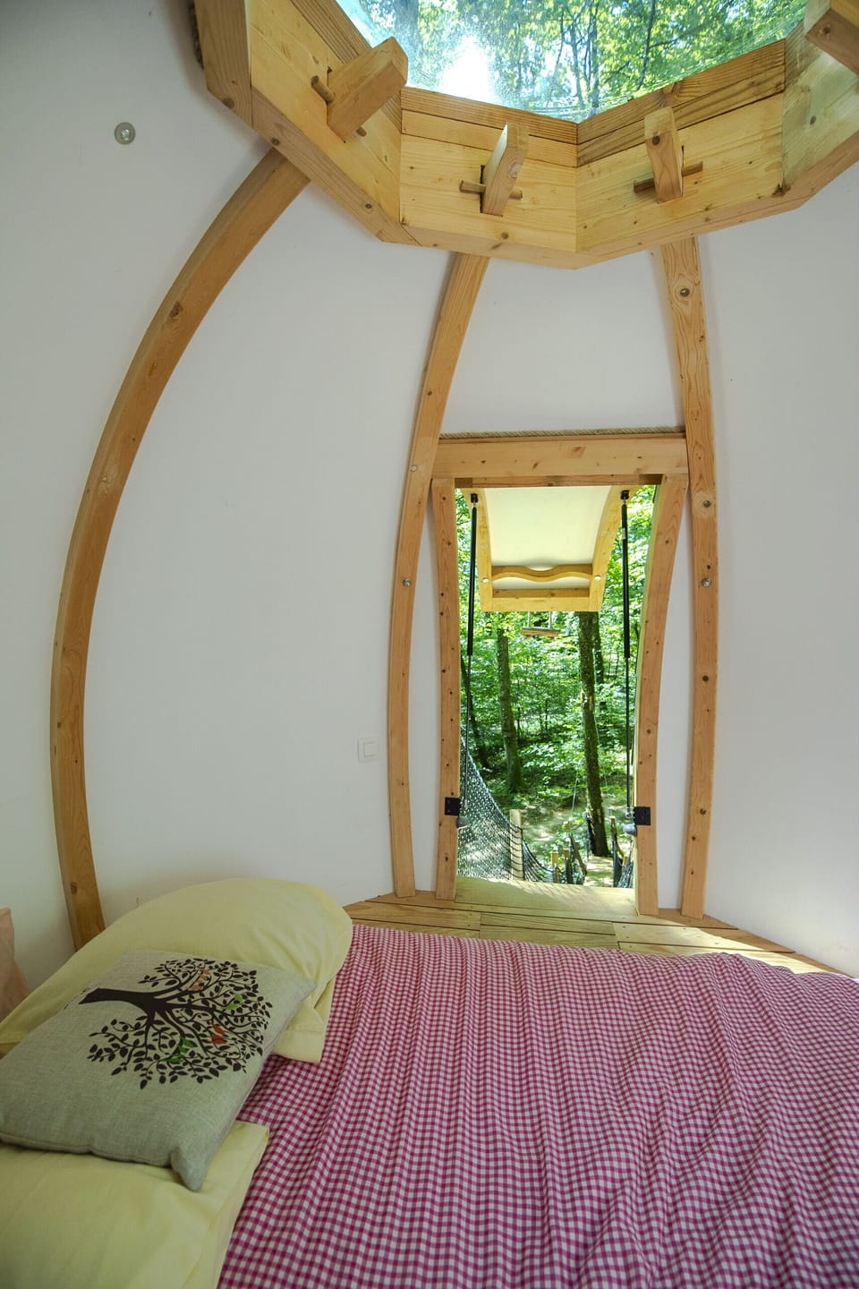 Basic Tree House | Premium bedding, bed sheets