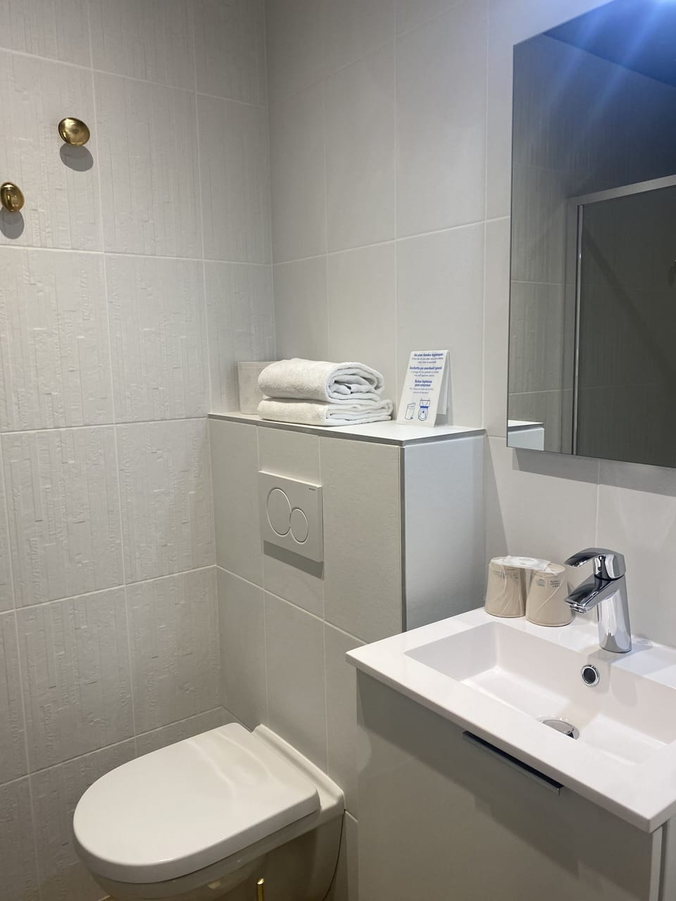 Hair dryer, towels