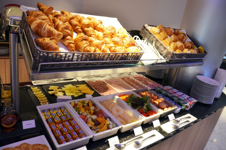 Daily continental breakfast for a fee