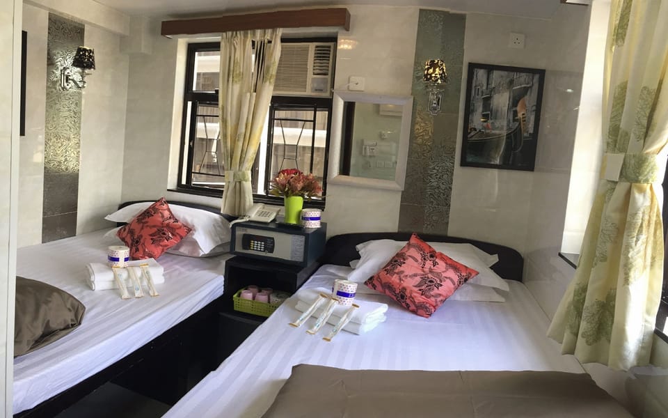 Standard Family Room | In-room safe, free WiFi