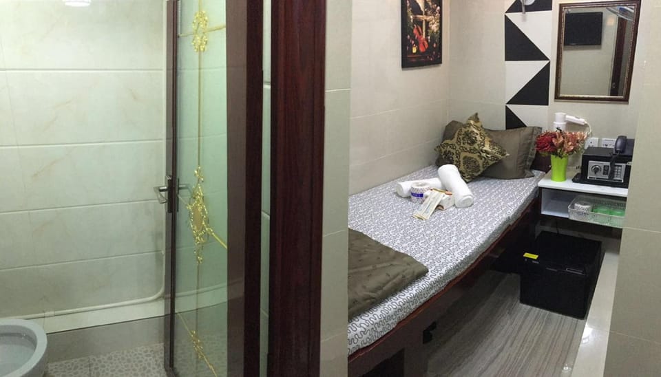 In-room safe, free WiFi