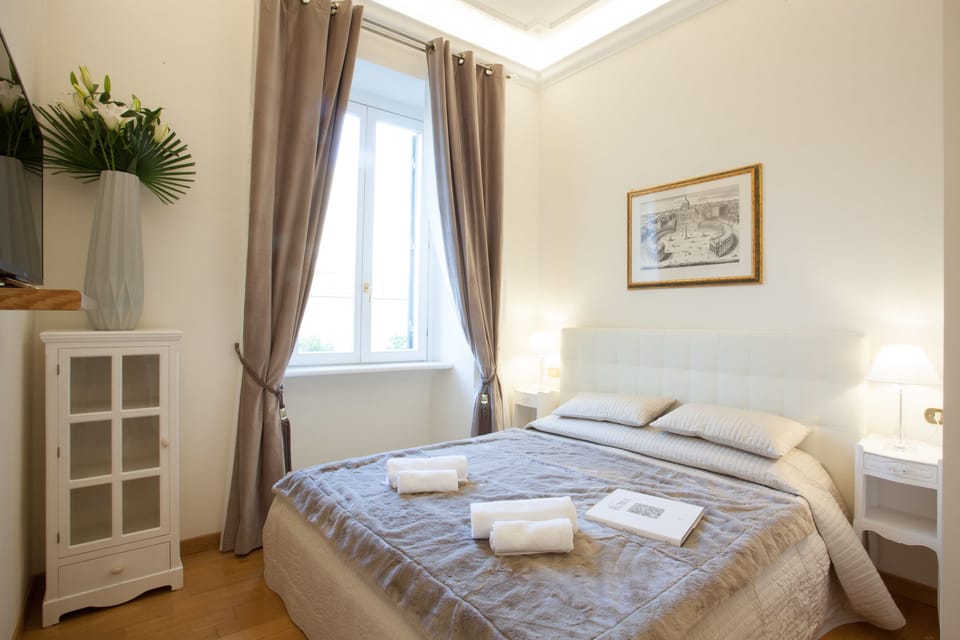 Comfort Double Room | Blackout drapes, soundproofing, free WiFi, bed sheets