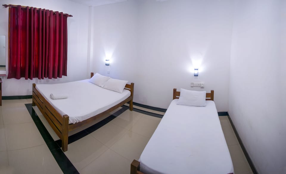 Double Room, Non Smoking | Desk, iron/ironing board, free wired internet