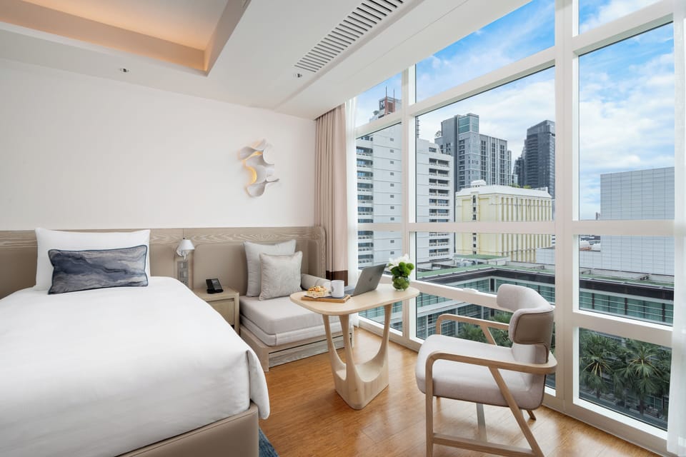 Premier Deluxe Room, 1 Twin bed, City View | Living area | 55-inch LED TV with digital channels