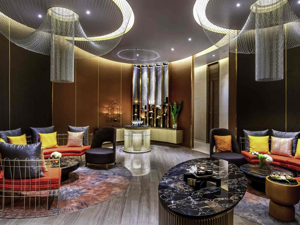Couples treatment rooms, Turkish bath, body treatments, aromatherapy