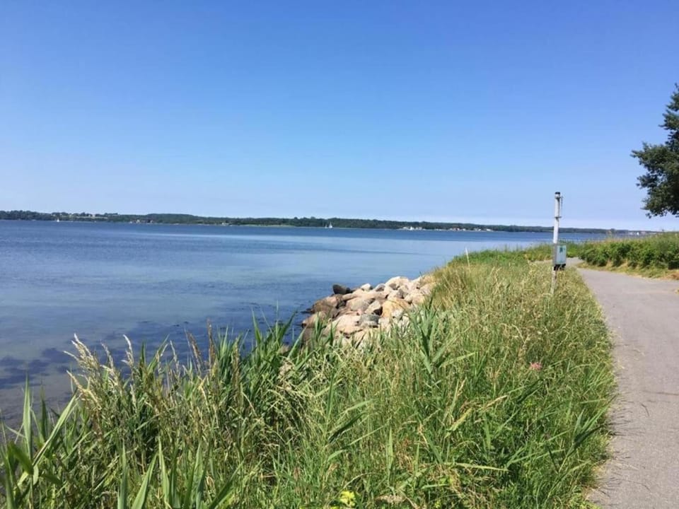 Surroundings [summer] (1-5 km)