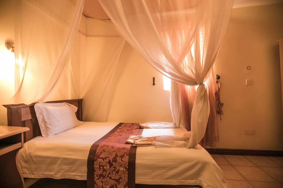 Standard Single Room | Desk, blackout drapes, soundproofing, iron/ironing board